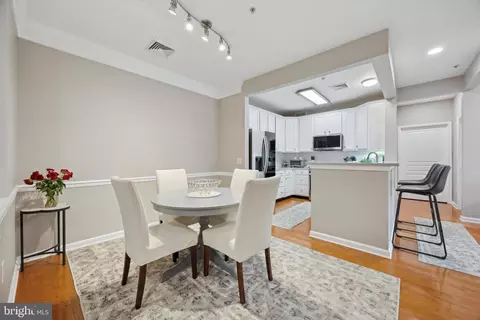 Dining - 523 Creekside Dr, Brookhaven, PA 19015 photo 1 of 2