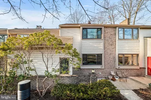 200 S Roberts Rd #A5, Bryn Mawr, PA 19010