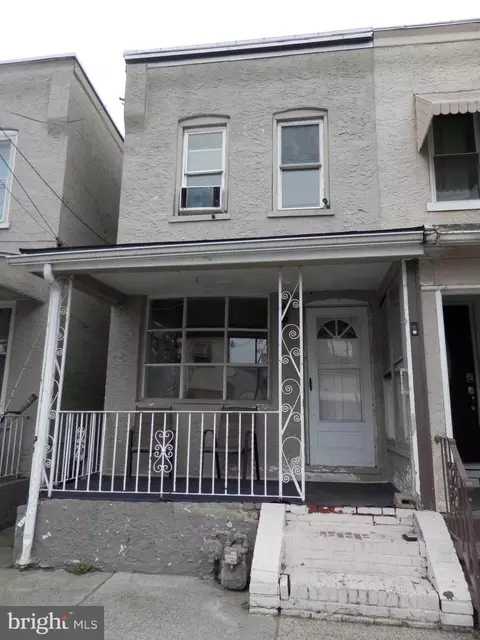 35 W 3rd St, Marcus Hook, PA 19061 photo 3