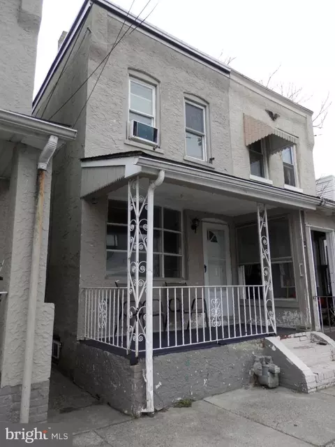 35 W 3rd St, Marcus Hook, PA 19061 photo 4