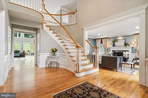 145 Biddulph Rd, Wayne, PA 19087 photo 2