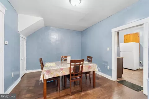 Entry Way - 54 Golf Rd, Darby, PA 19023 photo 4 of 7