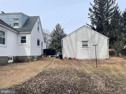 Exterior - 129 Eagle Rd, Springfield, PA 19064 photo 9 of 10