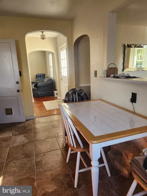 Entry Way - 129 Eagle Rd, Springfield, PA 19064 photo 1 of 4