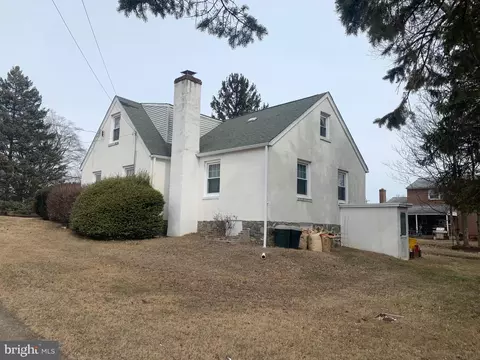 Exterior - 129 Eagle Rd, Springfield, PA 19064 photo 7 of 10