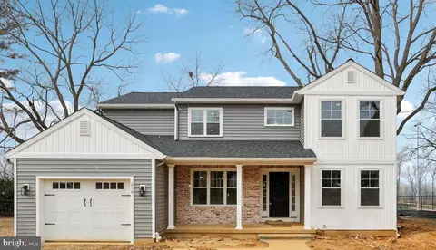 214 4th Ave, Newtown Square, PA 19073