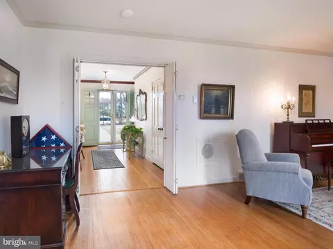 34 Ridgewood Rd, Wayne, PA 19087 photo 3