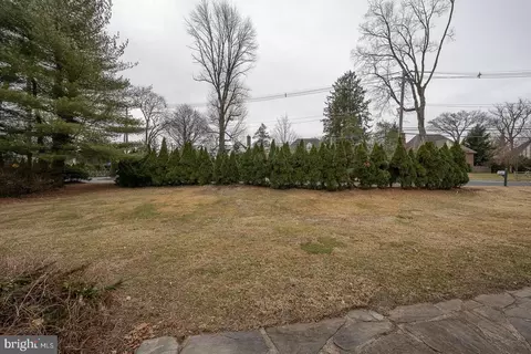 547 Saint Davids Ave, Wayne, PA 19087 photo 29