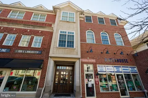 108 Lancaster Avenue E-2, Wayne, PA 19087