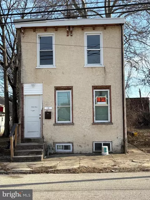337 E 10th St, Chester, PA 19013