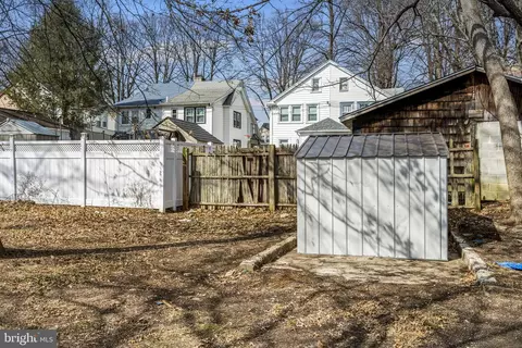 Exterior - 246 Powell Rd, Springfield, PA 19064 photo 3 of 4