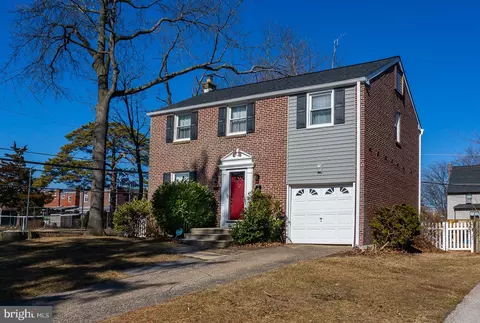 204 Edgehill Dr, Havertown, PA 19083