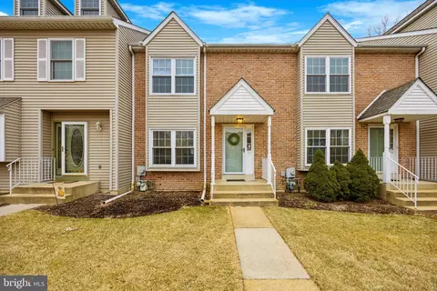 71 Louis James Ct #71, Chichester, PA 19014