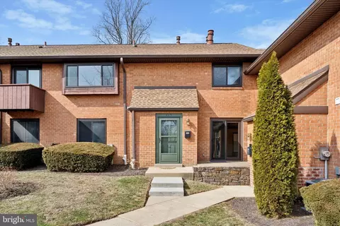 700 Ardmore Ave #209, Ardmore, PA 19003