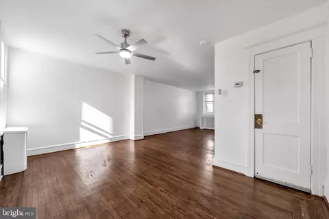 Living - 196 Springton Rd, Darby, PA 19082 photo 5 of 7