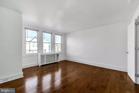 Living - 196 Springton Rd, Darby, PA 19082 photo 6 of 7