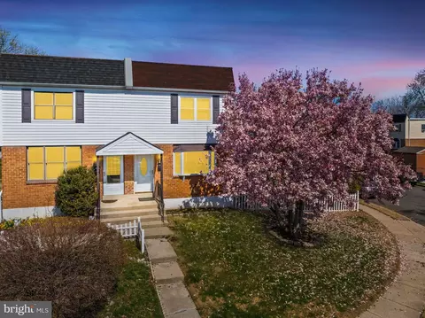 1215 Nicole Ln, Glenolden, PA 19036