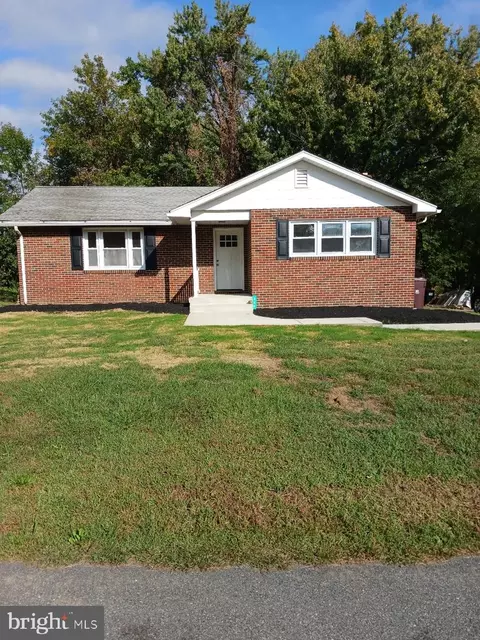900 Galbraith Ave, Chichester, PA 19061