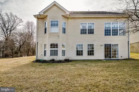 5 King Ct, Boothwyn, PA 19061 photo 2