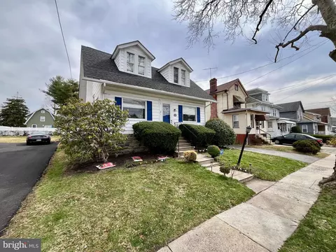 33 Melrose Ave, Lansdowne, PA 19050