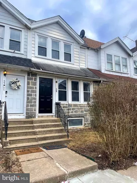 67 Sunshine Rd, Darby, PA 19082