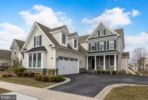 3703 Wyola Farm Rd, Newtown Square, PA 19073
