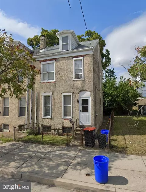 736 W 2nd St, Chester, PA 19013
