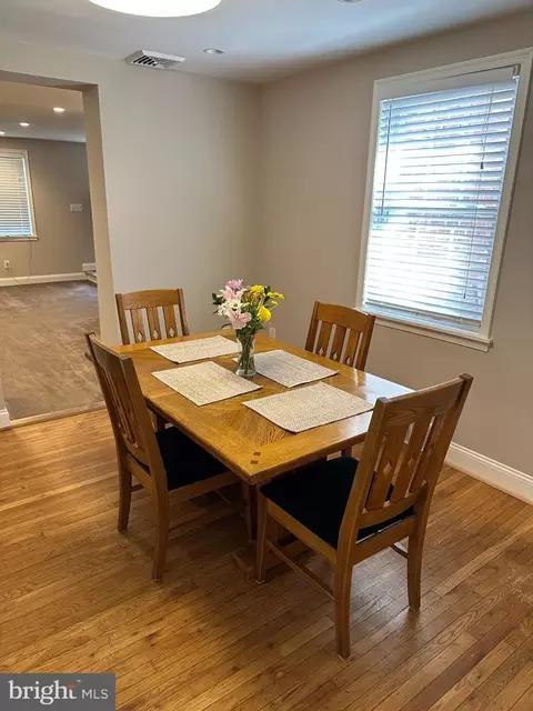 Dining - 226 E Springfield Rd, Springfield, PA 19064 photo 2 of 4