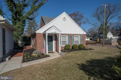 Exterior - 226 E Springfield Rd, Springfield, PA 19064 photo 10 of 10