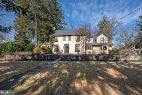 108 S Spring Mill Rd, Villanova, PA 19085