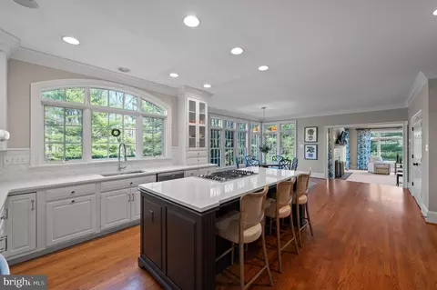 Kitchen - 108 Overlook Ln, Wayne, PA 19087 photo 4 of 5