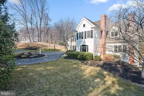 Exterior - 108 Overlook Ln, Wayne, PA 19087 photo 6 of 6