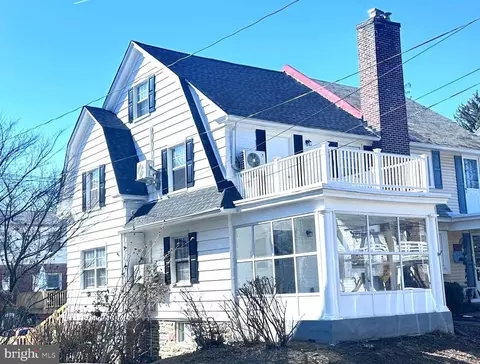 54 Ardmore Ave, Lansdowne, PA 19050