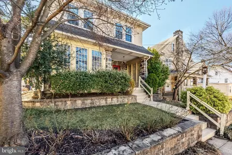 21 E Turnbull Ave, Havertown, PA 19083