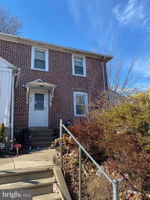 938 E 16th St, Chester, PA 19013