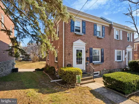 3838 Marshall Rd, Drexel Hill, PA 19026