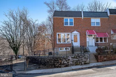601 Briarcliff Rd, Darby, PA 19082