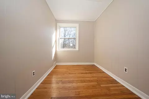 Bedroom - 601 Briarcliff Rd, Darby, PA 19082 photo 2 of 2