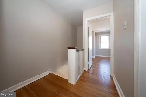 Entry Way - 601 Briarcliff Rd, Darby, PA 19082 photo 8 of 11