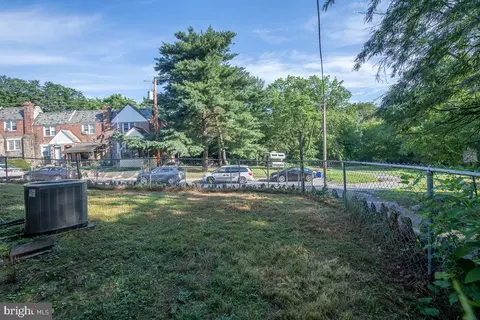 Exterior - 601 Briarcliff Rd, Darby, PA 19082 photo 14 of 14
