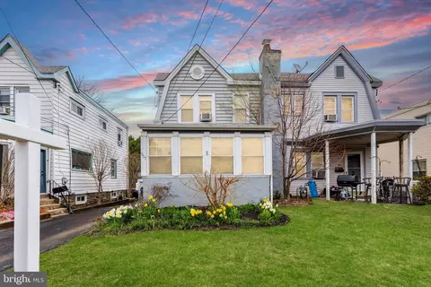 907 Anderson Ave, Drexel Hill, PA 19026