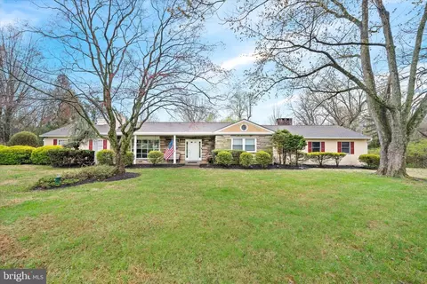 4 Judith Ln, Thornton, PA 19373