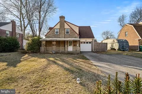 13 Chester Rd, Wallingford, PA 19086