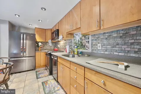 801 Yale Ave #928, Swarthmore, PA 19081