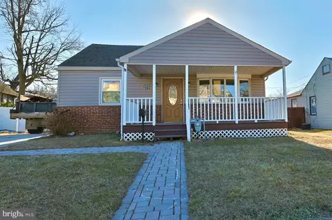 205 Love Ln, Norwood, PA 19074