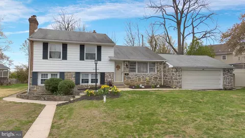 601 Hillside Ave, Brookhaven, PA 19015