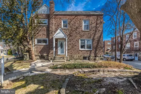 141 Academy Ln, Darby, PA 19082