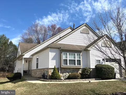 4210 Somerset Ln, Upper Chichester, PA 19014