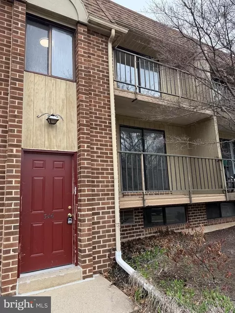 346 Saybrook Ln # B, Wallingford, PA 19086