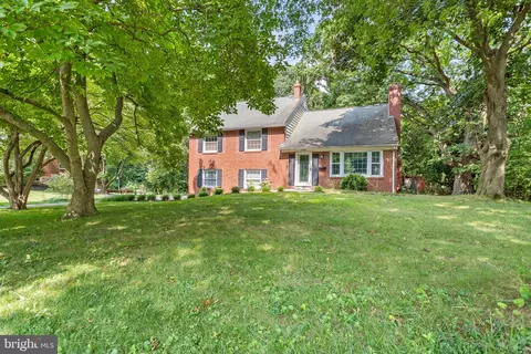 309 Governors Dr, Wallingford, PA 19086